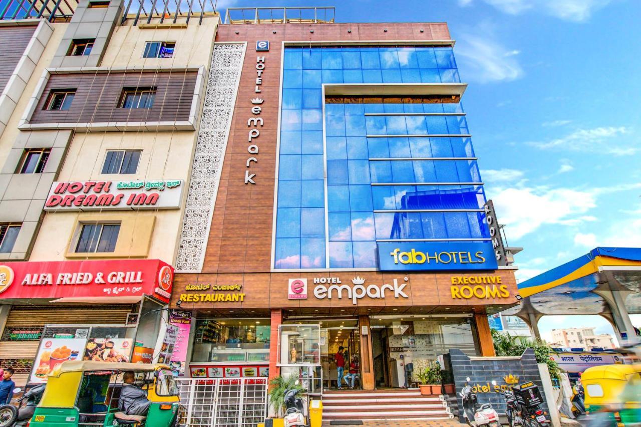 Fabhotel Empark Bangalore Exterior foto