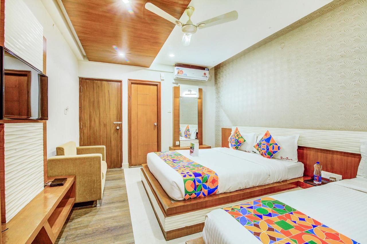 Fabhotel Empark Bangalore Exterior foto